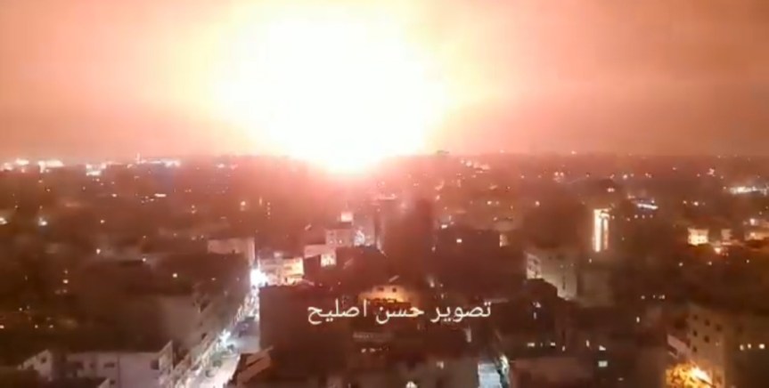 AEREI DA GUERRA ISRAELIANI BOMBARDANO LA STRISCIA DI GAZA ( I VIDEO DI PALESTINA HOY&nbsp;)