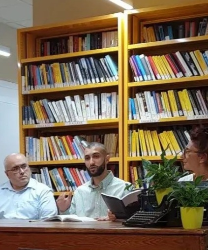 Grande successo per lo scrittore Mohammed Bouraya a Andorno Micca alla presentazione del suo libro. Durante la serata si è inaugurata la&nbsp;biblioteca.