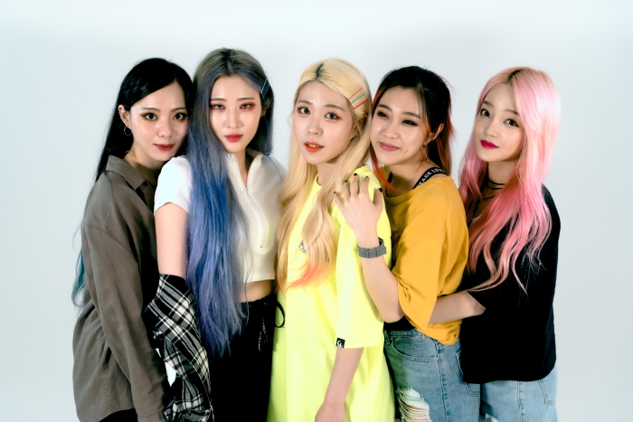 Cinque giovani musicisti cinesi sulle note dell’Opera di Pechino colpiscono il cuore delle nuove&nbsp;generazioni