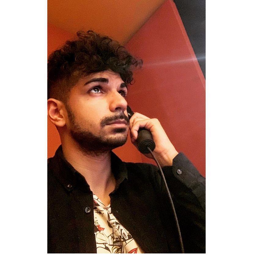 #storiedivita. Intervista a Mosè Singh , artista del mondo dello spettacolo, doppiatore di film e cartoni&nbsp;internazionali.