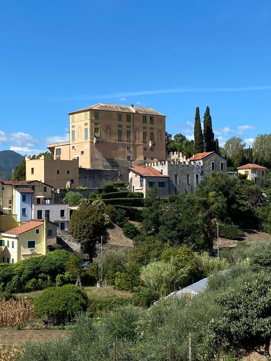 #storia&turismo. Le bellezze di Loano : dal Sacro Monte del Carmelo al  suo Castello&nbsp;#fuoriporta