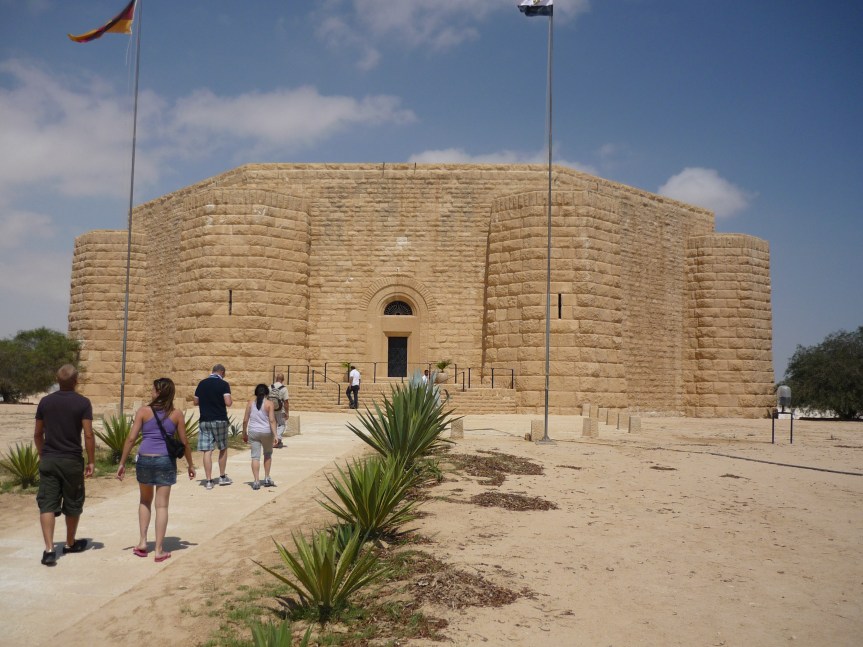 Vagabondando con Andrea e Greta per il mondo. Oggi in Egitto ad El&nbsp;Alamein