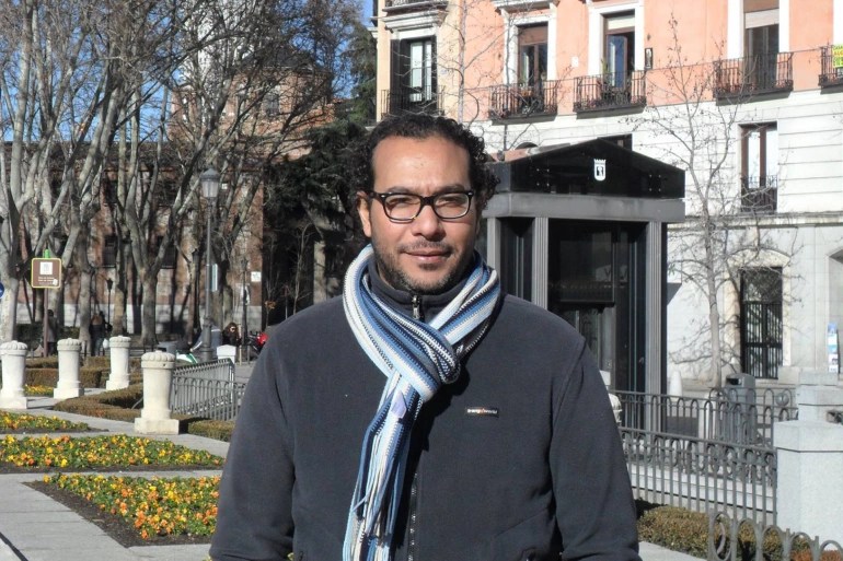 Egitto.Il romanziere egiziano Ahmed Abdel Latif: La mia vittoria è per il romanzo, non per la storia, e traduco per spiare altre&nbsp;lingue.