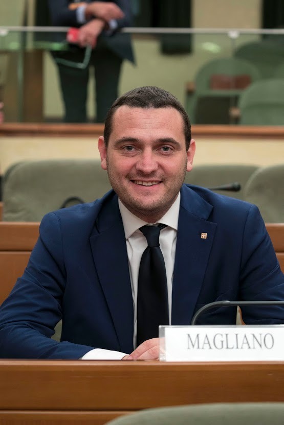 GLI AUGURI DEL CONSIGLIERE REGIONALE SILVIO MAGLIANO PER IL 1°ANNO DI&nbsp;CONTGNEWS