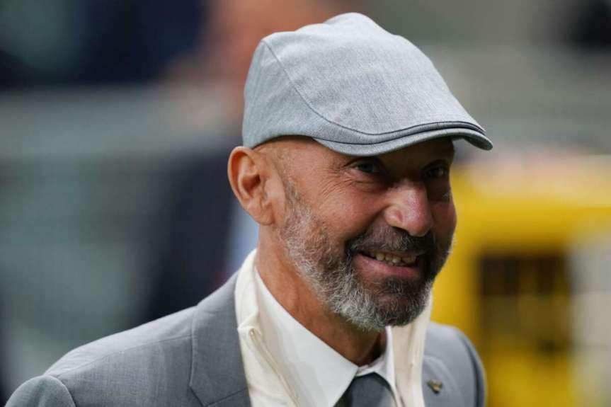 Ansia nel mondo del calcio. Gianluca Vialli si è&nbsp;aggravato.