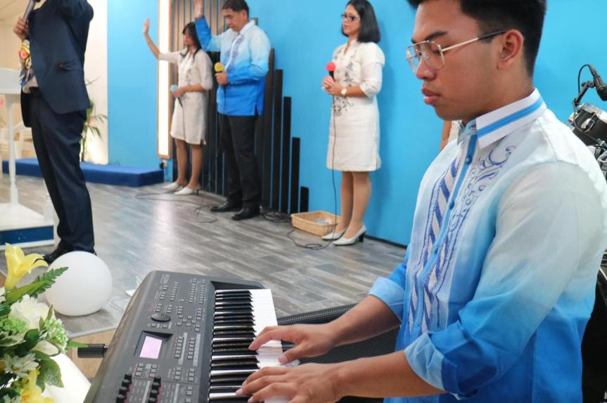 #musiclife# evamgelical # famous# music  Il nostro  John Lord presenta  The Blessing, la canzone appena uscita in tutto il mondo promossa da Kary Jobe&nbsp;.