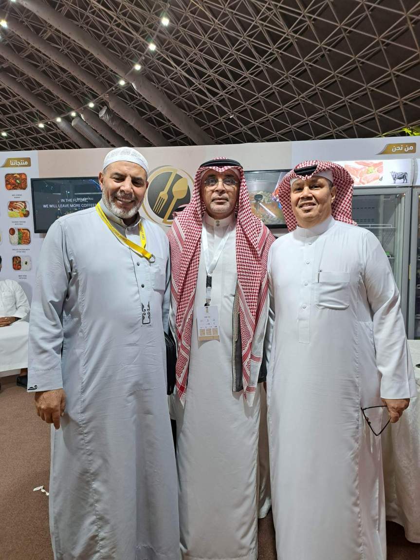 #diariodibordo #arabia . CONTINUA IL PELLEGRINAGGIO GRAZIE A MOHAMED ES&nbsp;SAKET