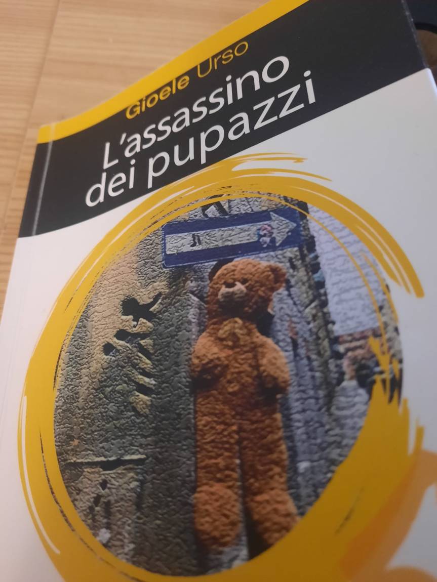 #testimoninelmondo. Venerdì 24 febbraio prossimo, presso il centro Vol.To di via Giolitti 21 a Torino, presentazione del terzo libro della trilogia del commissarioMontelupo, dal titolo “L’assassino dei pupazzi”(Golem Edizioni, 2022), scritto dal giornalista Gioele&nbsp;Urso