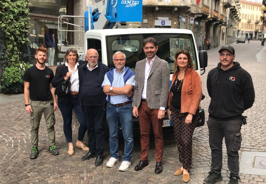 Il commercio torna a vivere a Biella nella via Italia grazie all’assessore Barbara Greggio. Al via la filodiffusione della&nbsp;musica