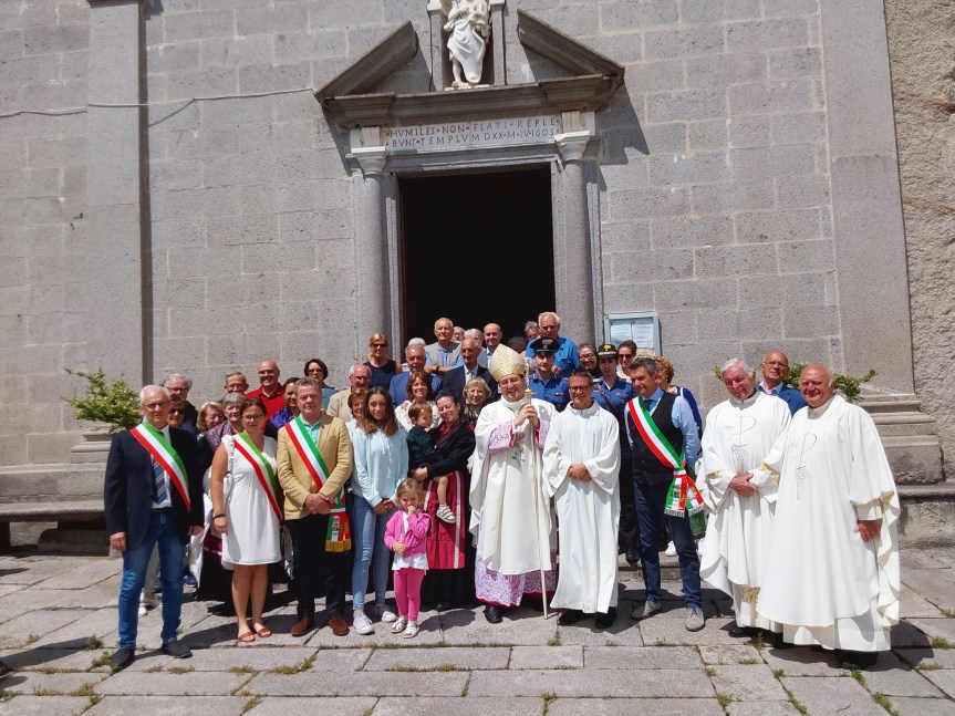 #testimoninelmondo# FESTEGGIATO SAN GIOVANNI BATTISTA AL SANTUARIO DI SAN GIOVANNI D ANDORNO.PRESENTE IL VESCOVO DI BIELLA CON IL RETTORE DON PAOLO&nbsp;SANTACATERINA