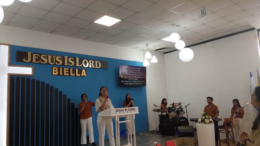 #music #cristianmusic Bro John Lord Bautista presenta “Lord, I Offer My Life to You” by Don Moen cantata dai fratelli e sorelle della Jesus is Lord Biella&nbsp;Church