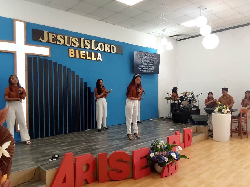 #cristianmusic# il nostro fratello John Lord Bautista presenta Kari Jobe & Cody Carnes Release “The Blessing” with Elevation Worship cantato dai fratelli e sorelle della Jesus is Lord&nbsp;Biella