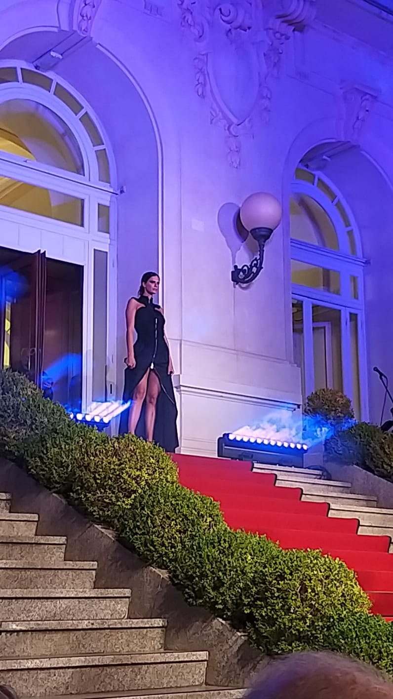 moda2: GRANDE SUCCESSO PER IL “Festival dell’Alta Sartoria ecosostenibile italiana” A SANREMO PRESENTATA DA CRISTIANO GATTI.  COME OSPITE ANCHE L’ASSESSORE DI BIELLA BARBARA&nbsp;GREGGIO