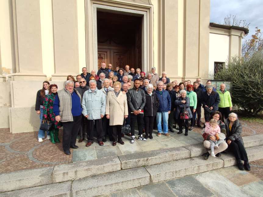 Aleh Smart abbraccia la fede cristiana durante la.festa patronale di San Martino. Buon&nbsp;cammino