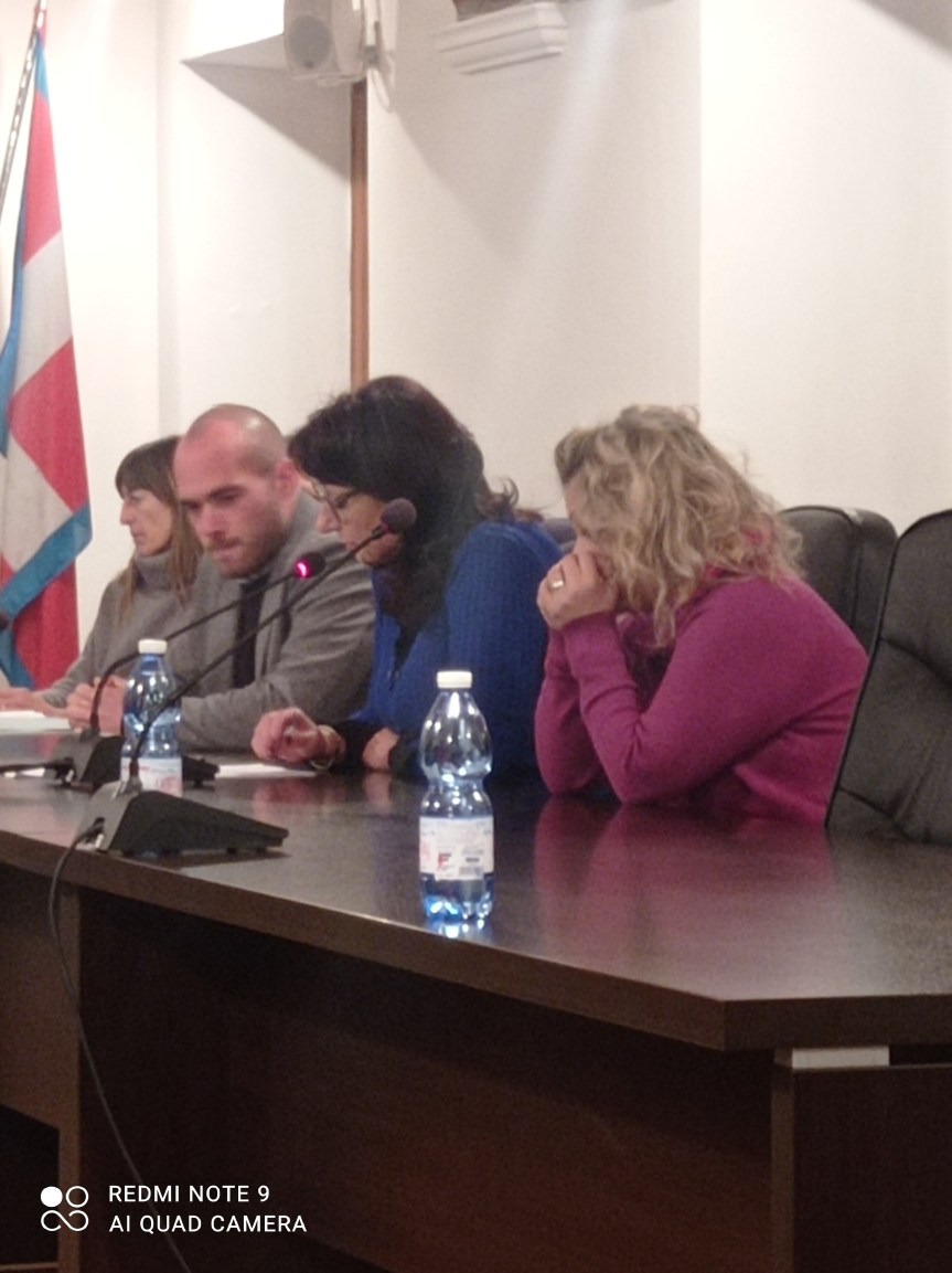 A Vigliano Biellese in consiglio comunale Poggi, Fassina, Minetto e Passarella interrogano su mensa e passaggi a&nbsp;livello.