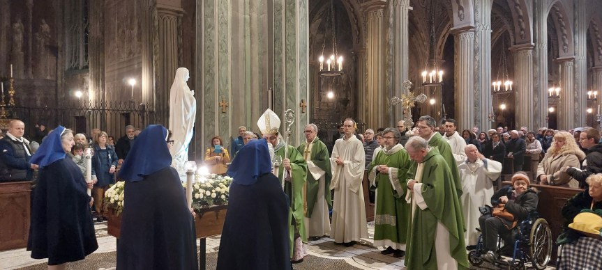 Celebrato l’anniversario della Madonna di Lourdes in Duomo a Biella alle ore 18.00 con il Vescovo di Biella monsignor Roberto&nbsp;Farinella