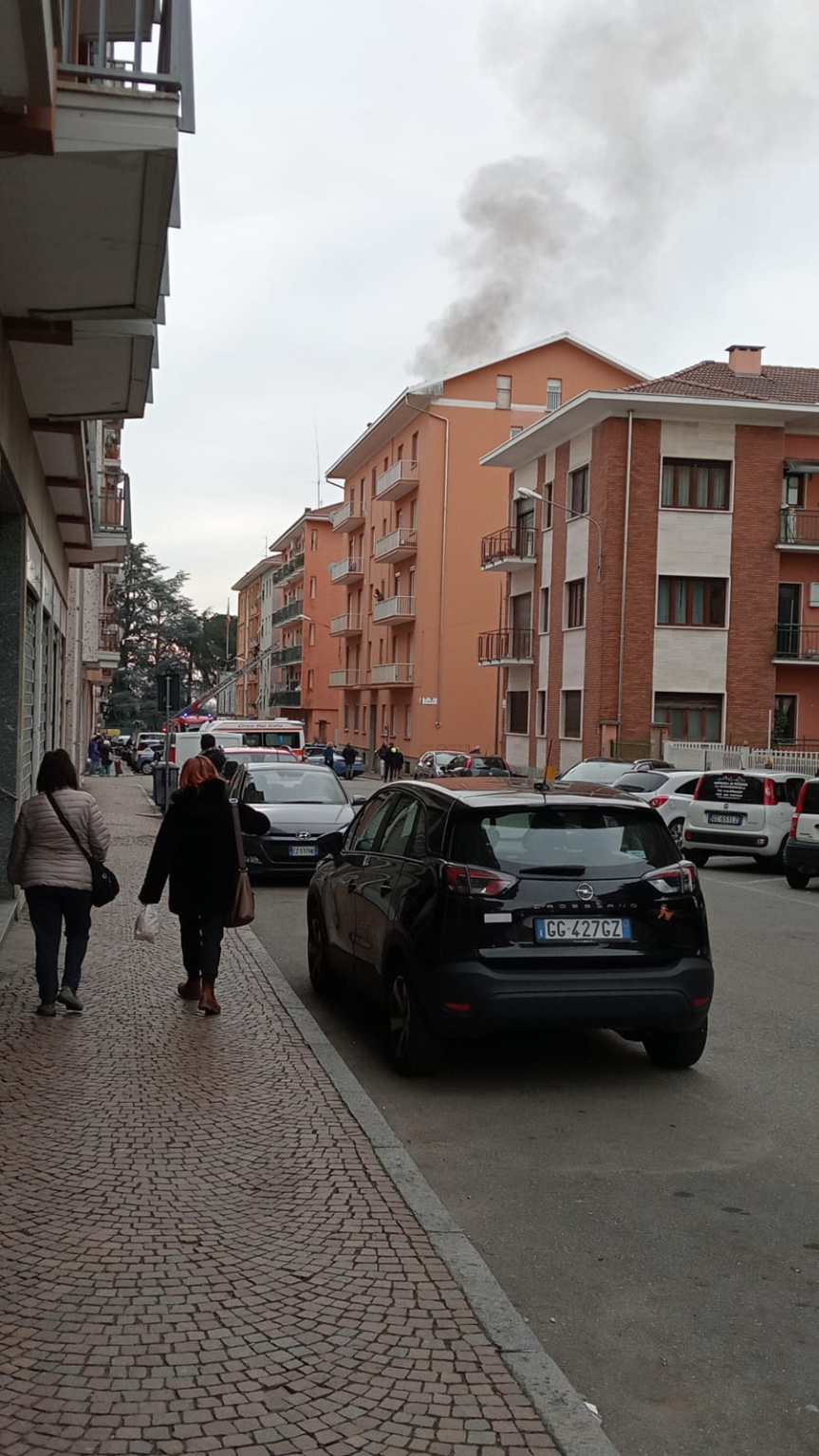 Ultima Ora: DOMATO INCENDIO IN VIA MACCHIERALDO A&nbsp;BIELLA.
