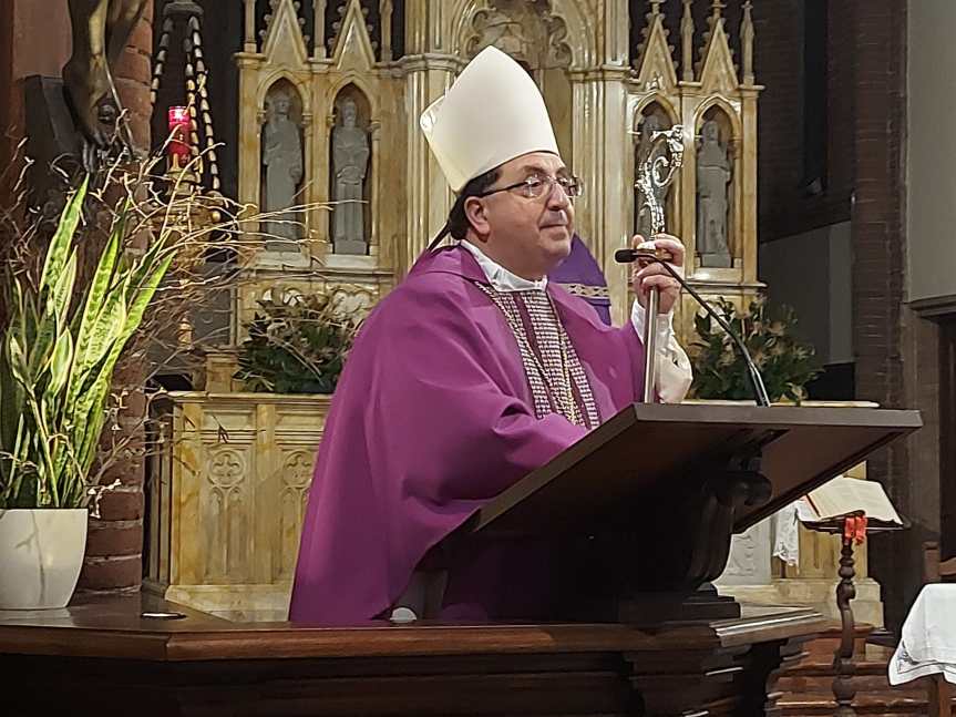Iniziate le stazioni quaresimali con il Vescovo di Biella monsignor Roberto Farinella “:” Siamo chiamati ad Amare il nostro prossimo  secondo l’amore di&nbsp;Dio”