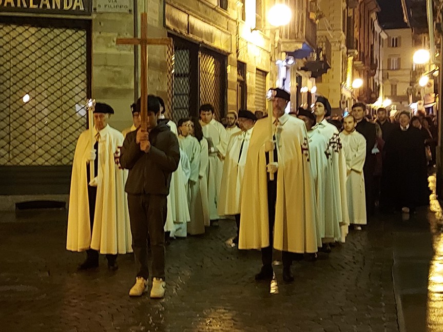 Venerdì si è officiata la Via Crucis Cittadina a Biella con molti&nbsp;partecipanti.