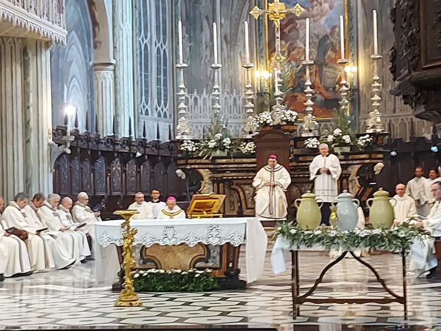 Celebrato il Giovedì Santo in Duomo con la Messa del Crisma officiata a Biella dal Vescovo Roberto&nbsp;Farinella