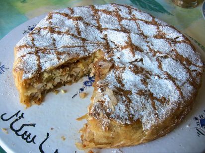 Mangiamo la Pastilla. Ecco di cosa si tratta e come si&nbsp;cucina.
