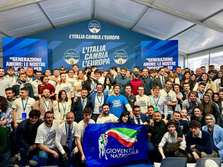 Il candidato consigliere al Comune di Biella Simone  Romano assieme al Presidente di GN BIELLA presenti alla conferenza programmatica di Fratelli d’Italia a&nbsp;Pescara