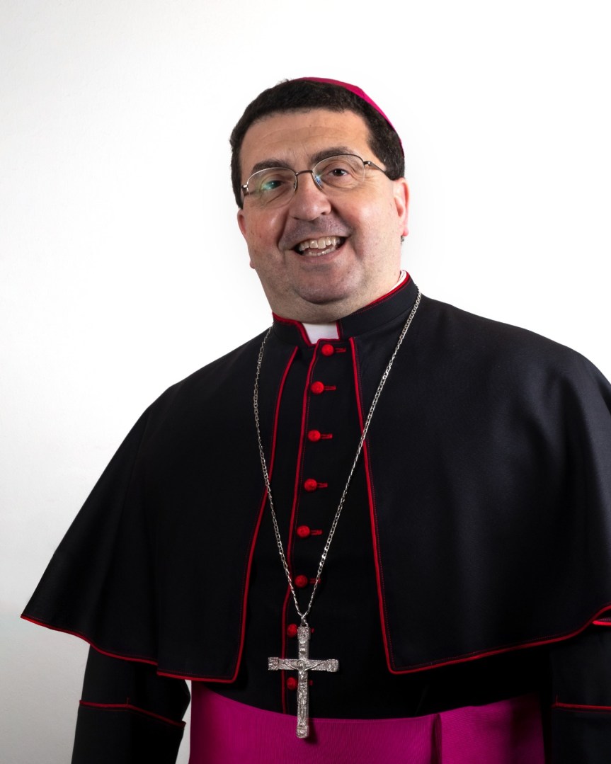 GLI AUGURI DEL VESCOVO DI BIELLA MONSIGNOR ROBERTO FARINELLA AL NUOVO SINDACO MARZIO&nbsp;OLIVERO