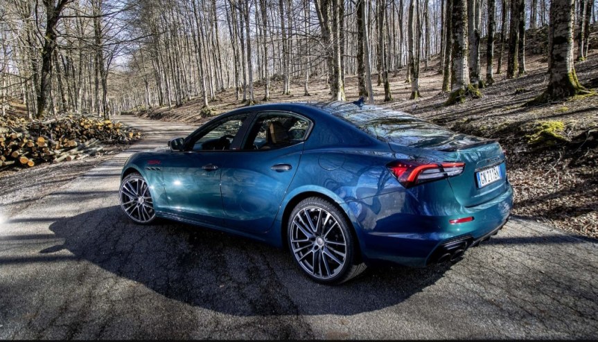 Maserati Ghibli 334 Ultima, la prova della berlina (V8) più veloce del&nbsp;mondo