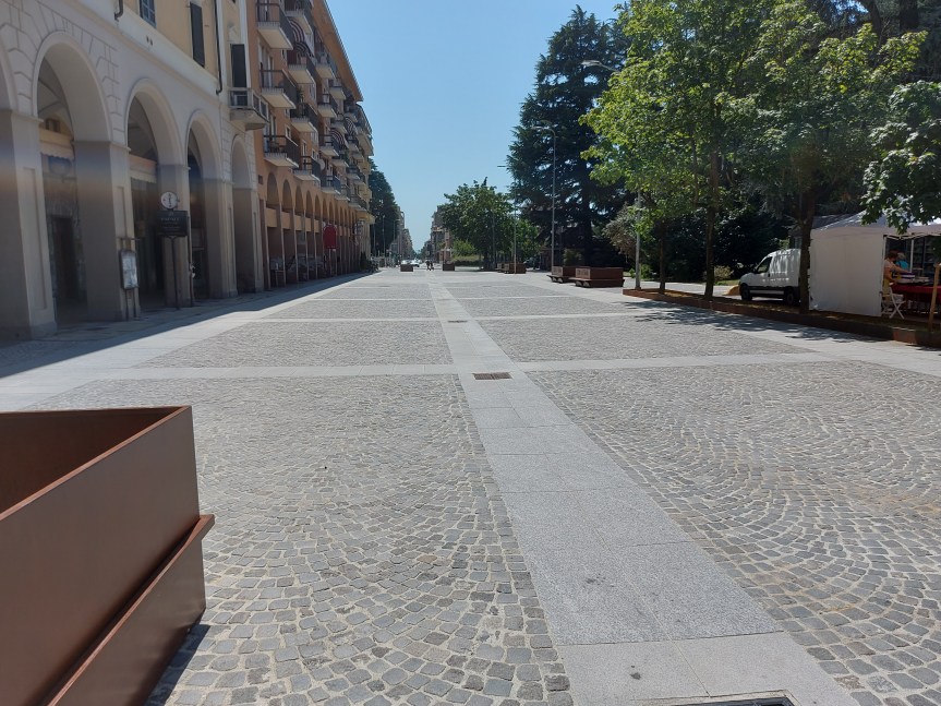 DIVIETO DI SOSTA IN PIAZZA&nbsp; VITTORIO VENETO A&nbsp;BIELLA