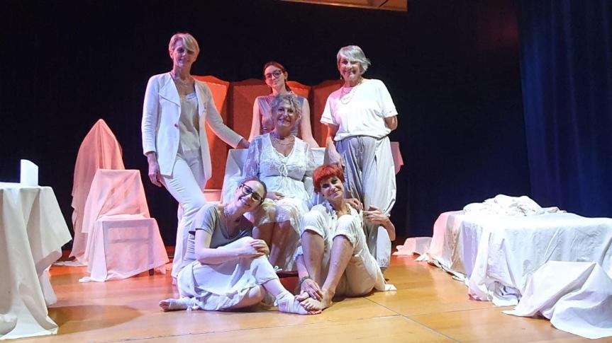 L’attesa è finalmente finita! Il palcoscenico dell’Auditorium di Gaglianico ospiterà, il **20 e 21 settembre alle ore 21**, uno spettacolo imperdibile: **”Adele sono io”**. Un viaggio di rinascita dedicato alle&nbsp;donne.