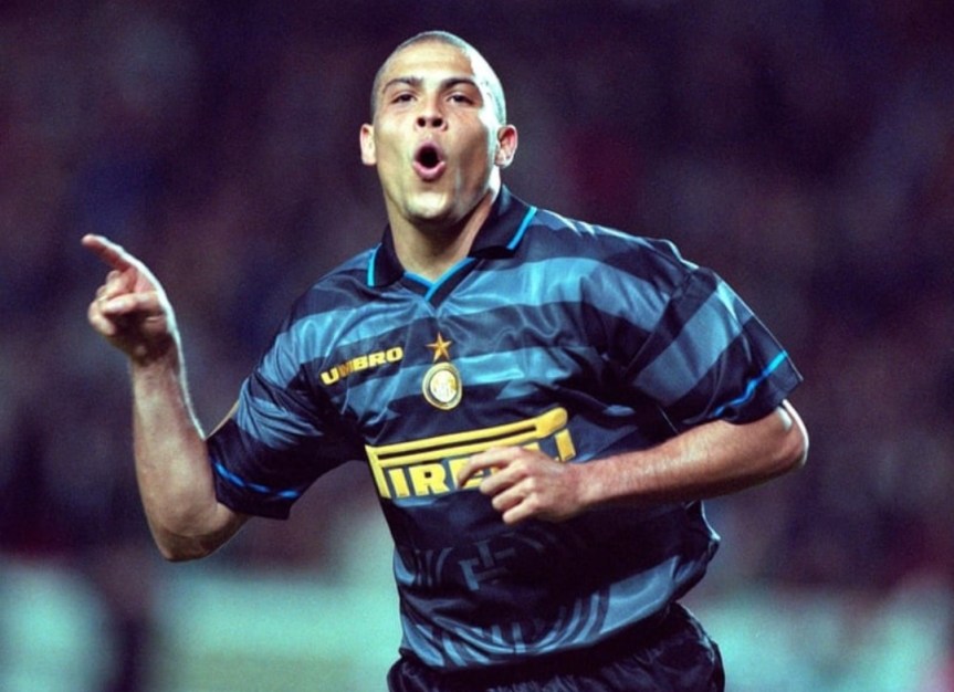 Ritratti Sportivi di Stefano Villa: RONALDO, IL VERO&nbsp;FENOMENO