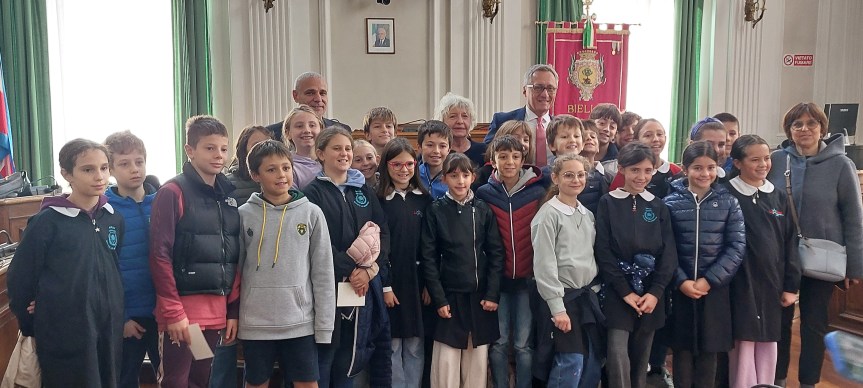 Il SINDACO OLIVERO HA INCONTRATO GLI ALUNNI DELLA 5A ELEMENTARE DEL LA&nbsp;MARMORA