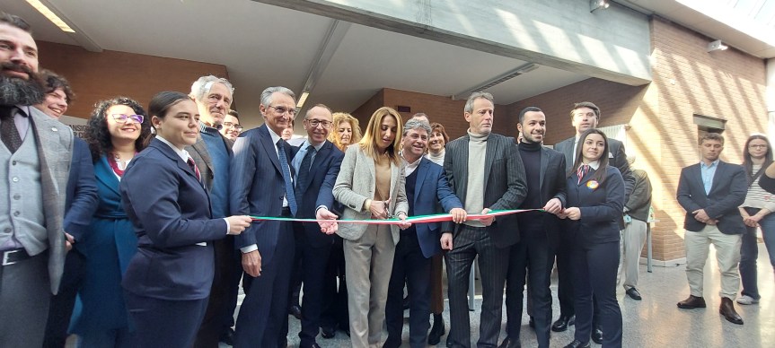 Aperta la due giorni di Piemonte Lavoro con le autorità locali & regionali. Diversi stand di introduzione al mondo del lavoro per giovani e&nbsp;non.