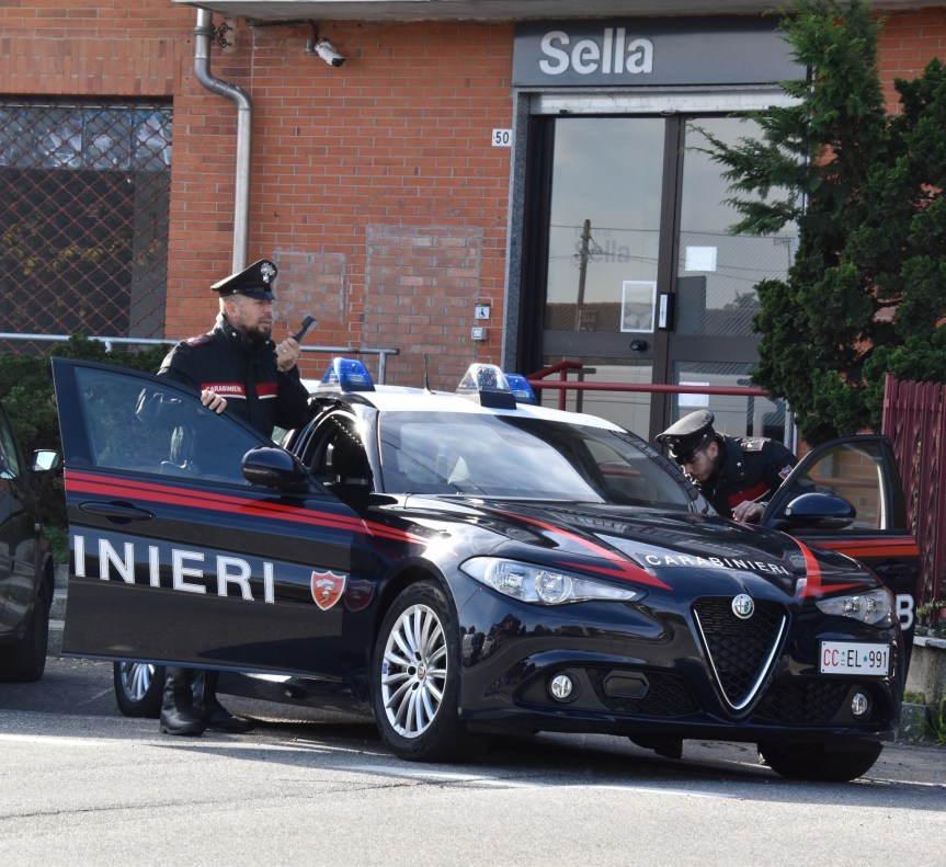 ZELANTE IMPIEGATO DI BANCA ED ANZIANO ARZILLO CON LA BADANTE SVENTANO DUE TRUFFE. PRONTO INTERVENTO DEI&nbsp;CARABINIERI
