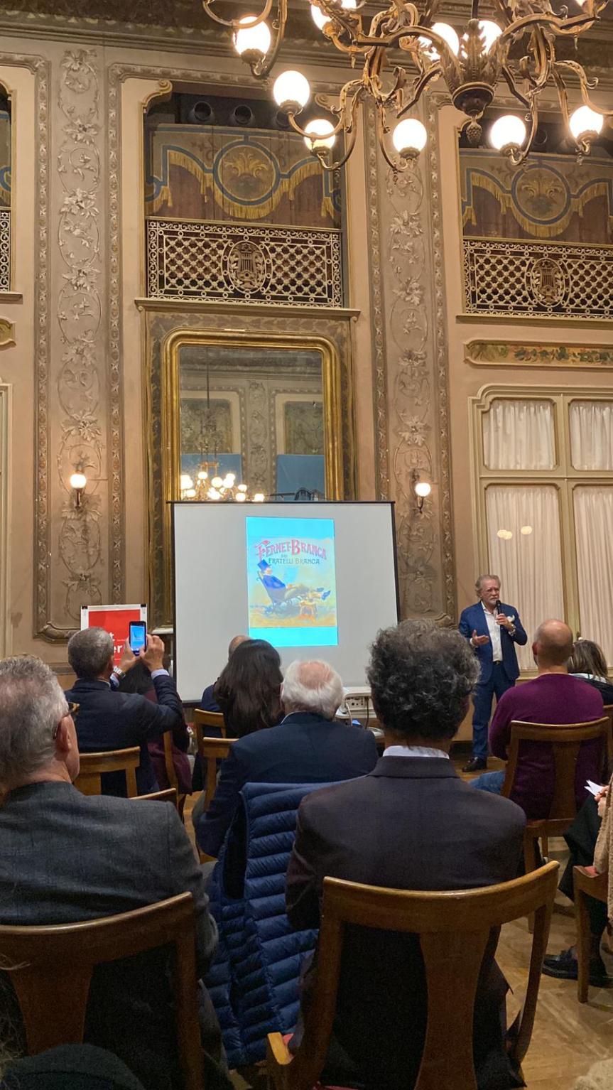 Marco Ponzano alla conferenza su Fernet-Branca, il Bitter della Belle Époque . un grande evento per&nbsp;tutti