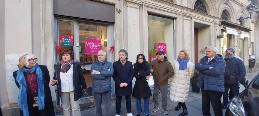 Il Natale rianima la città di Biella. Aperto il primo temporary store in Via Italia 34. Domani alle 11 sarà la volta di Via San Filippo&nbsp;12.