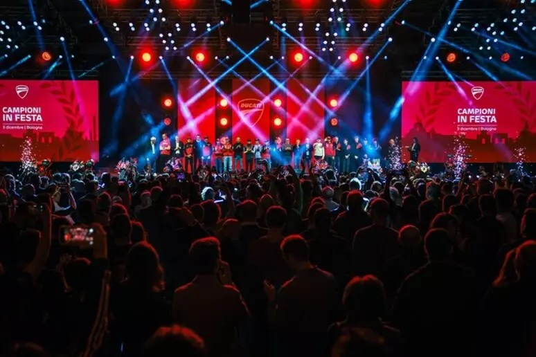 La Ducati presente al grande evento ” Campioni in Festa” con la partecipazione di 14 piloti per oltre 20 titoli&nbsp;mondiali
