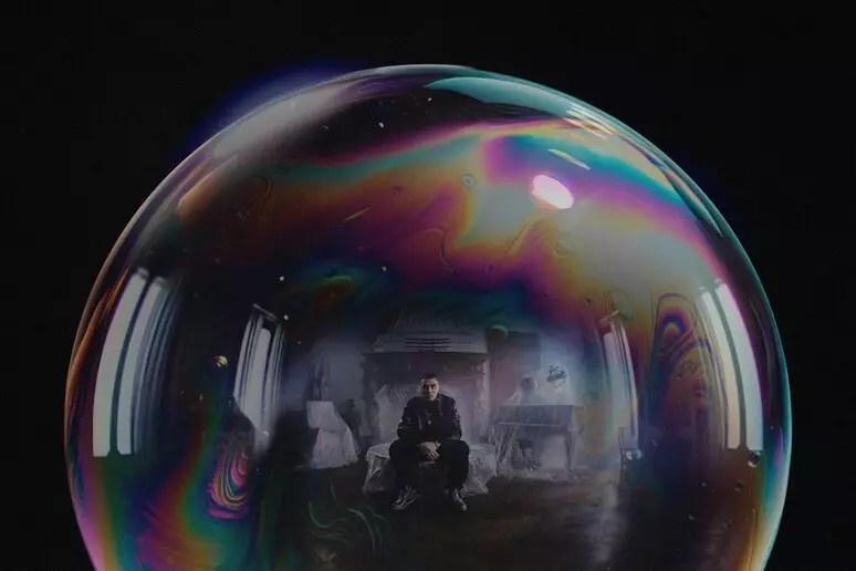 Marracash & il suo album È finita la pace domina le Feste Natalizie e di inizio Anno&nbsp;2025