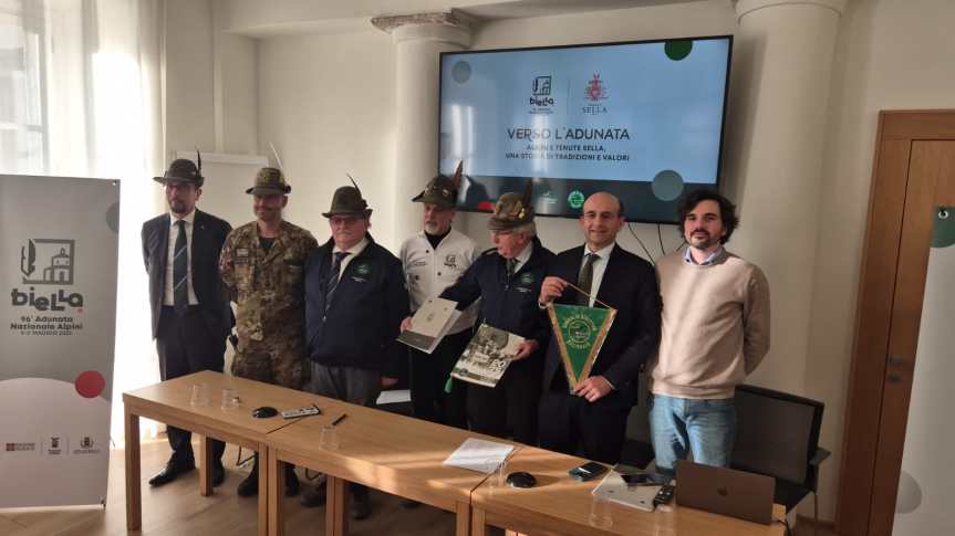 Le Tenute Sella a sostegno della 96esima Adunata degli AlpiniPresentata in esclusiva “Pionieri” una bottiglia di vino Bramaterra Doc 2022 dedicata all’evento che si svolgerà a Biella dal 9 all’11&nbsp;maggio