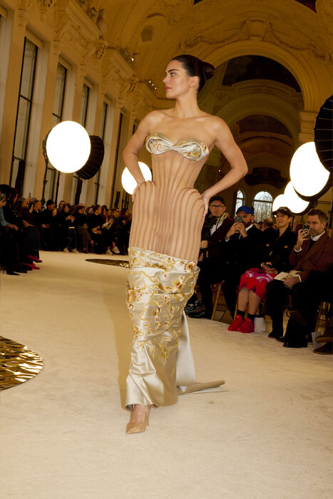 #moda Novità per la Schiapparelli Haute Couture a&nbsp;Parigi.