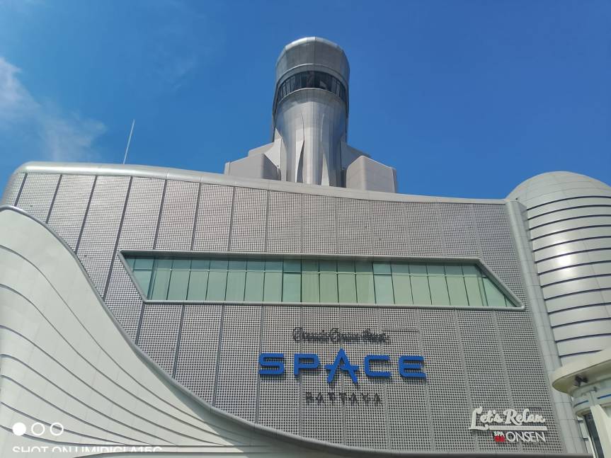 A Pattaya in Thailandia la visita dei #cittadini del #mondo Dino &&nbsp;Nerina