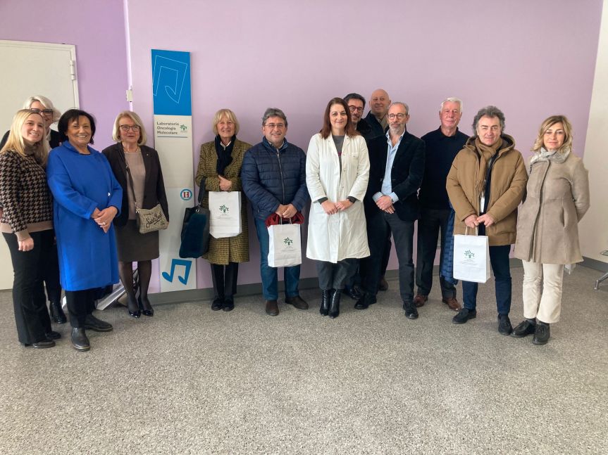 La visita della Fondazione Crb al laboratorio di oncologia&nbsp;molecolare