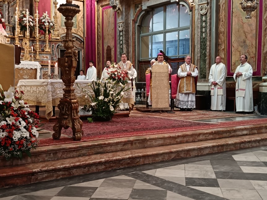 SAN FILIPPO NERI FESTEGGIATO NELLA SUA CHIESA A BIELLA CON IL VESCOVO ROBERTO FARINELLA & IL PREPOSITO PADRE DE&nbsp;LORENZO