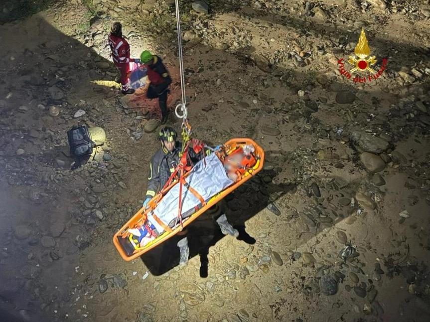 Vigili del Fuoco di Biella: intervento notturno a Mongrando: persona soccorsa dopo la caduta da un&nbsp;ponte