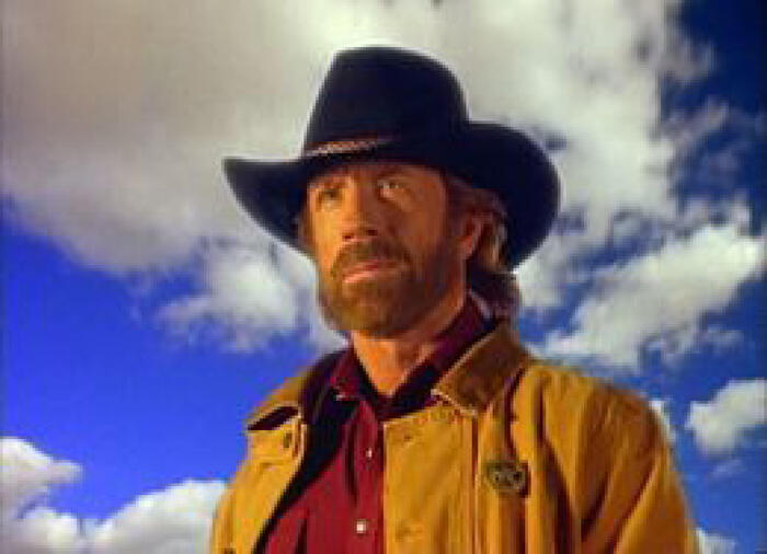 Il mondo del cinema e delle arti marziali piange Chuck&nbsp;Norris.