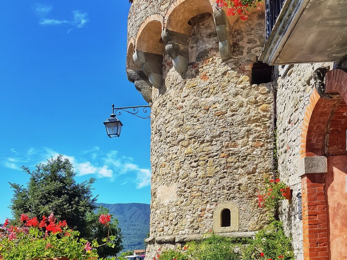 Sono 232 i progetti di rigenerazione finanziati, 3.349 interventi completati e 2.657 le iniziative imprenditoriali sostenute con la misura “Imprese Borghi”.Giuli: “Il binomio tra cultura e borghi è un elemento centrale dell’azione del Ministero della&nbsp;Cultura”